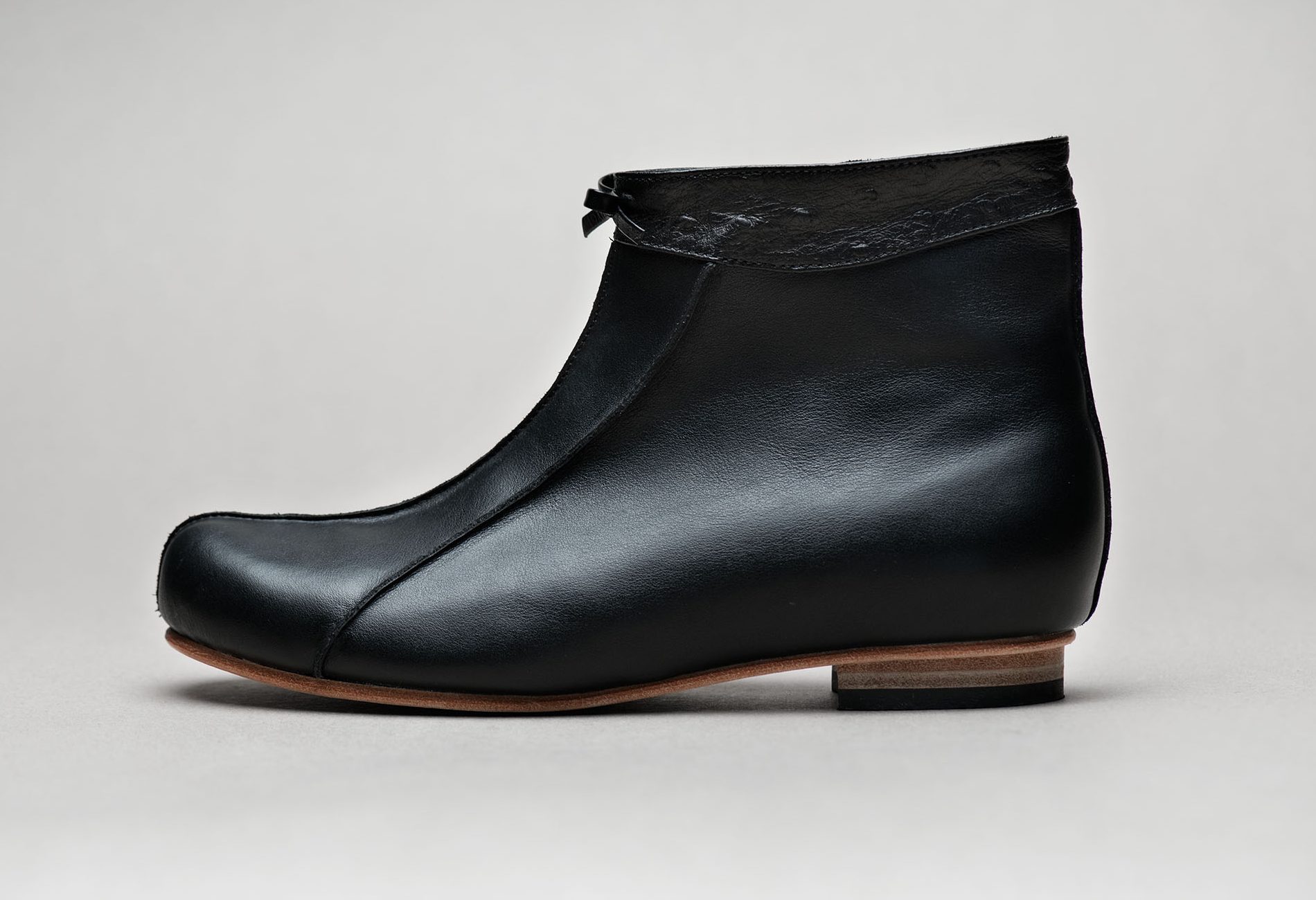 Ankle boot Vilma by JUNE9