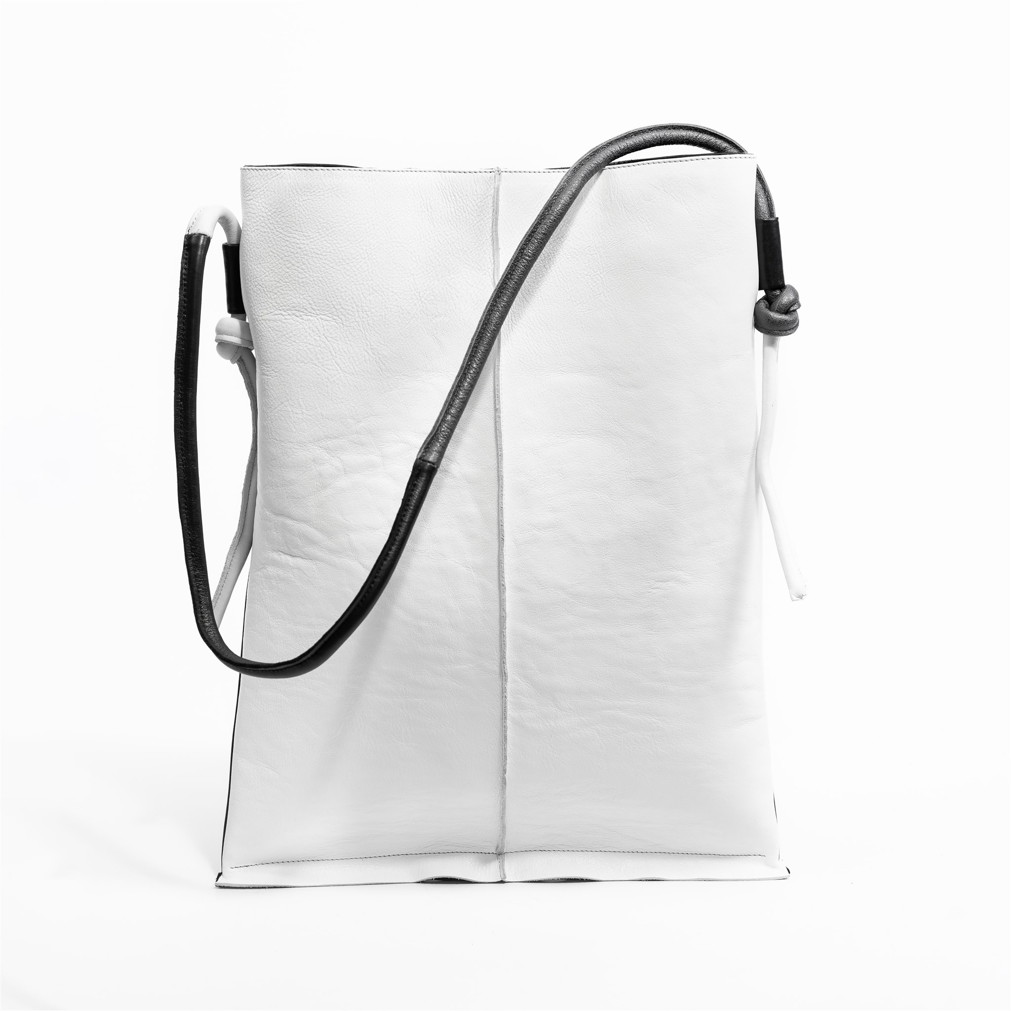 Leather tote bag “SNORRE” By June9Concept